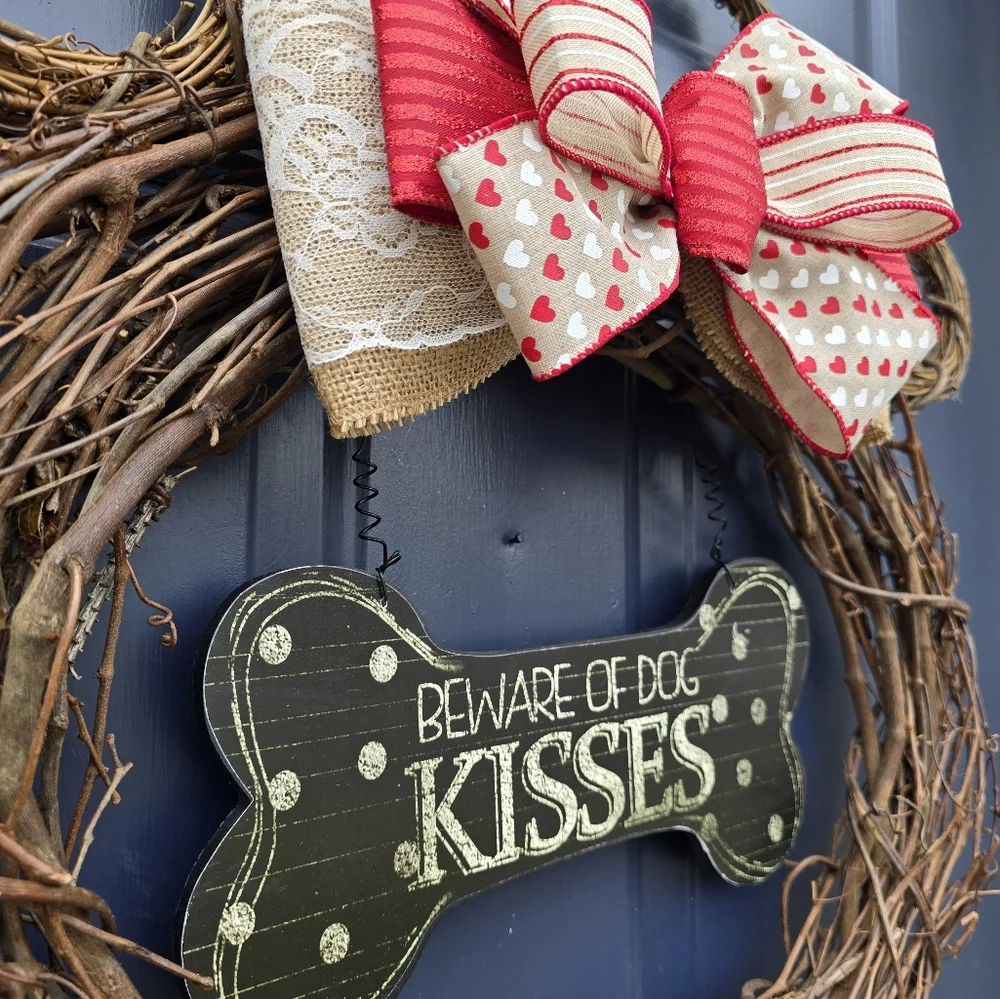 Beware of Dog Kisses / Welcome Paw Wreath 🐾